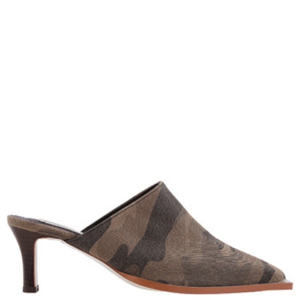 Camouflage Pointed-Toe Mule Heels in Brown